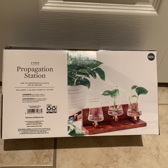 Better Homes & Gardens Three Beaker Plant Propagation Station 3 Glass vases New - Picture 3 of 6
